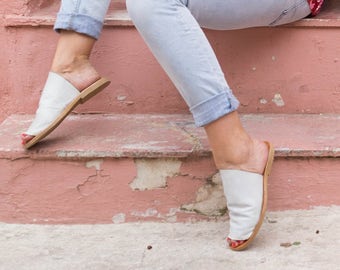 White Leather Slippers, Leather Slides,Summer Sandals,handmade sandals,summer flats,white sandals