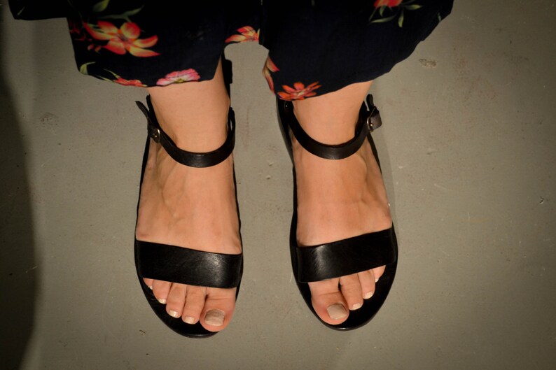 black flat summer sandals