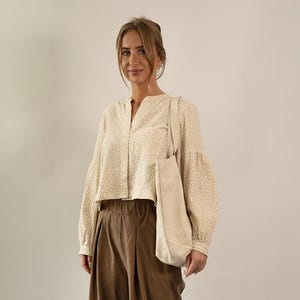 Patrón de costura de camisa y archivo para proyector, patrón de costura de camisa simple en PDF. Proyecto de costura fácil para principiantes, lindos detalles de fruncido