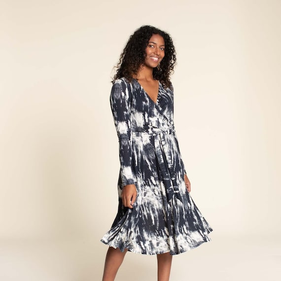 fitted bodice flowy skirt dress Dress Casual Maxi By Free People In Pink, Size:S – Clothes Mentor Little  Rock AR #269 main image 1