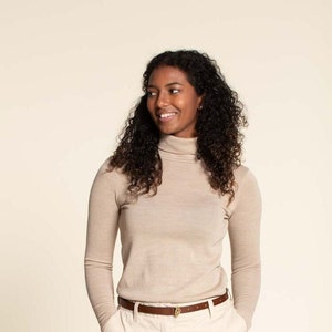 Turtleneck and mock neck sewing pattern and projector file, Easy T-shirt PDF sewing pattern for beginners, Instant download