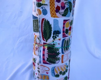 Unpaper Towels / Snapping Towels / Cloth Napkins / Snapkins / Reusable Paper Towels, Set of 12 farmers market print