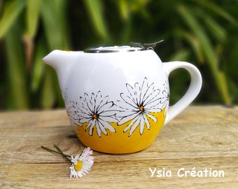 Yellow flowers ceramic teapot, teapot with filter, daisies teapot