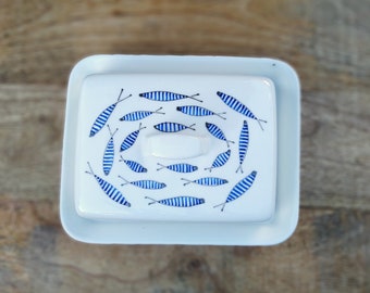 Beurrier en céramique poissons bleus, beurrier poissons rayés marin, plat à beurre porcelaine peint
