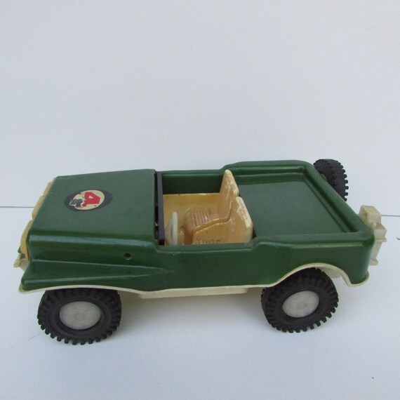 plastic jeep toy