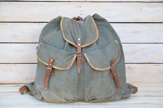Old canvas middle backpack, Vintage military back