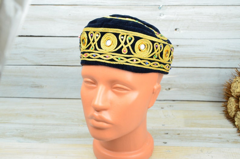 Uzbek hat Tubeteika Men and women skullcap Fabric cap Islam hat Traditional hat Tubeteika