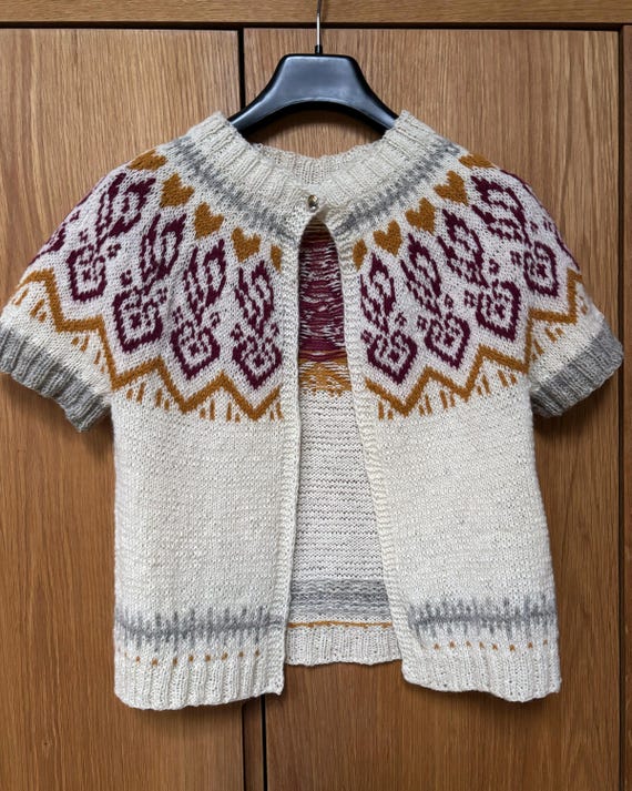 Knitted Cardigan PATTERN | Red Comet | One-button Jacket, for Advanced Knitters