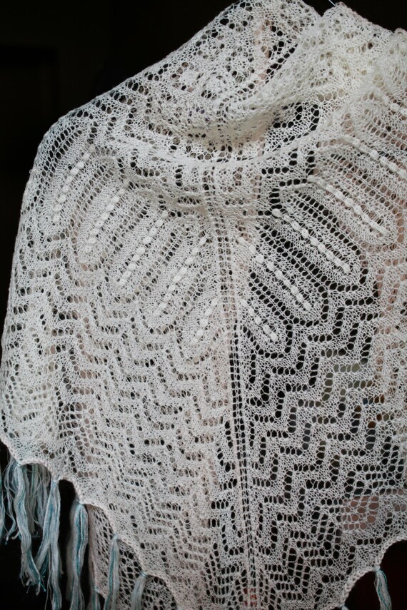 White lace shawl | Jaggy | hand knitted,fringes, soft and warm Lace Wrap, Bridal or Bridesmaid Fashion, ready to ship