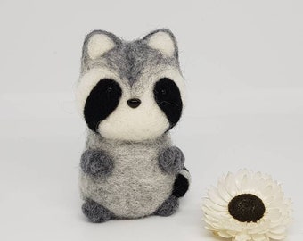 Felted Raccoon Keepsake – Handmade Wool Desk Buddy