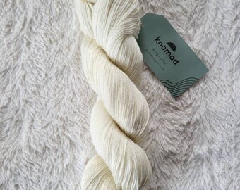 Fingering Superwash Merino Wool Yarn With Superkid Mohair and Mulberry Silk for dyeing, wool to dye off white wool yarn undyed sock weight