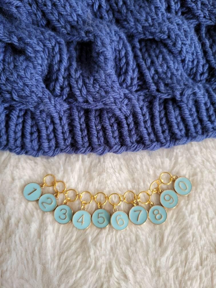 Stitch markers with numbers, progress keepers, knitting row counter, fits up to us eight or thirteen knitting needles