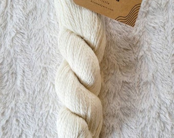 Sport Organic Wool with Hemp yarn for dyeing, wool to dye, undyed sport weight yarn, soft fine organic wool yarn, hemp yarn