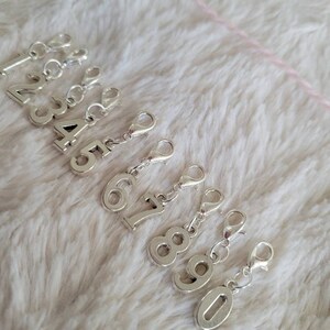 Progress Keepers with Numbers, silver numbered progress keepers, gold progress keepers, stitch markers for knitting, crochet tool