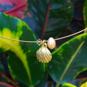 Sea Shell & Crystal/Pearl Necklace