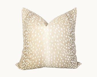 Antelope Pillow Cover - Vern Yip