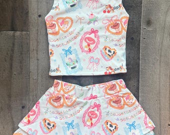 Conjunto de yoga con falda y pantalones cortos integrados de Disney TOY STORY. Envío GRATIS.