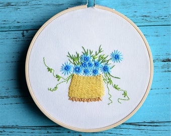 Beginner Blue Floral Embroidery Kit - Modern Floral Pattern - Hand Embroidery Full Kit - DIY Flower Embroidery Hoop Wall Art Kit