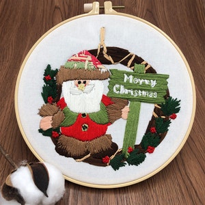 Christmas Gift, DIY Beginner Embroidery Kit - Modern Floral Pattern - Hand Embroidery Full Kit - DIY Flower Embroidery Hoop Wall Art Kit