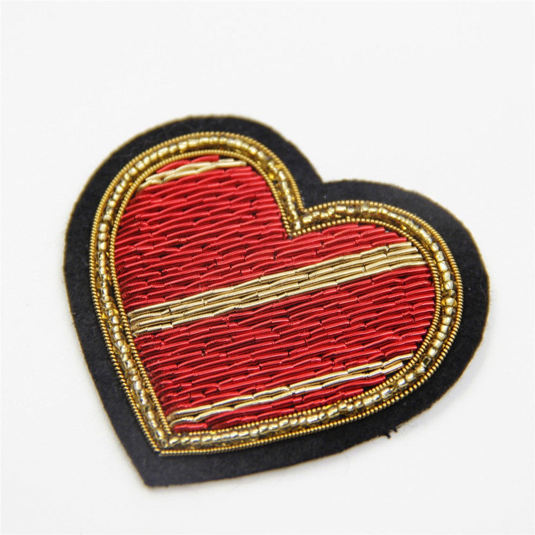 4pcs Cute Hearts Emblem Iron on Patch Embroidered Sew on Patches for Couples Wedding Dress Arts Craft Clothes Patches (Red)