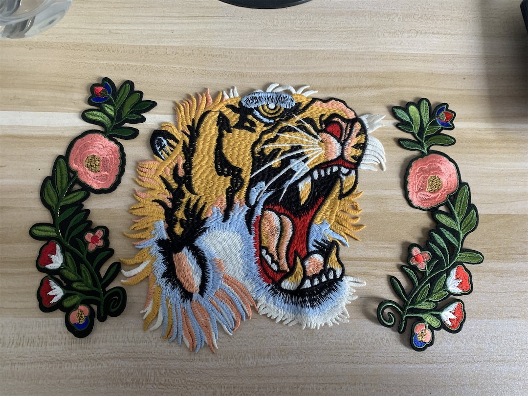 Extra Large Embroidered Applique Patch, Regal Tiger In Baroque - Foto 2