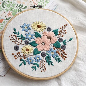 DIY Flower Embroidery Kit For Beginner, Modern Scenery Embroidery Kit, flowers Embroidery Pattern, DIY Embroidery Kit