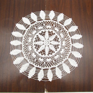Large Round Crochet Lace Doily Table Topper 18" Centerpiece Star ...