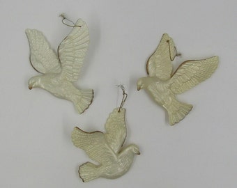 Three Turtle Doves Christmas Tree Ornament 12 Days of Christmas Traditional Decoration