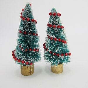 Mini Bottle Brush Trees – Set of 2, 4” Vintage-Inspired Christmas Decor, Snowy Trees with Red Beads, Holiday Village