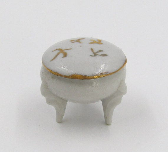 Vintage Miniature Tiny Trinket Ring Snuff Box Whi… - image 5