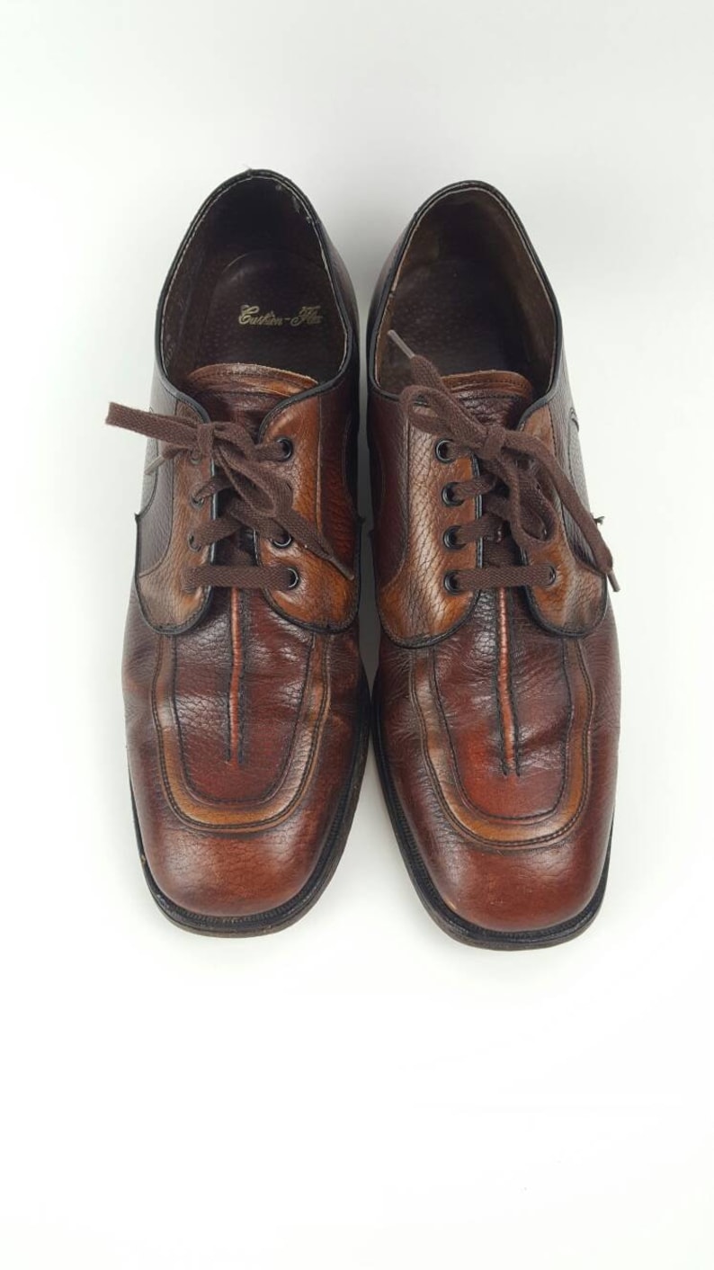 Vintage Mens Brown Leather Shoes Size 9,5 1960s Beatles Royal Imperial Pebbled Leather 5 nail V Cleat Oxford Wingtip Dress Shoe Lace Up Tan