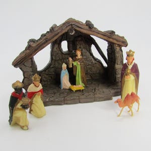 Vintage Miniature Nativity and Manager 1-2 inch Set of 7 Plastic Figures Dollhouse Christmas Decoration Mary Joseph Wisemen Camel Baby Jesus