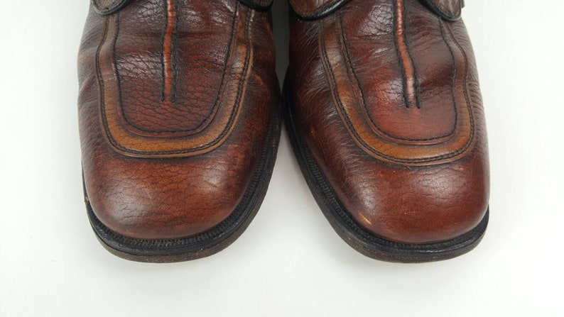 Vintage Mens Brown Leather Shoes Size 9,5 1960s Beatles Royal Imperial Pebbled Leather 5 nail V Cleat Oxford Wingtip Dress Shoe Lace Up Tan