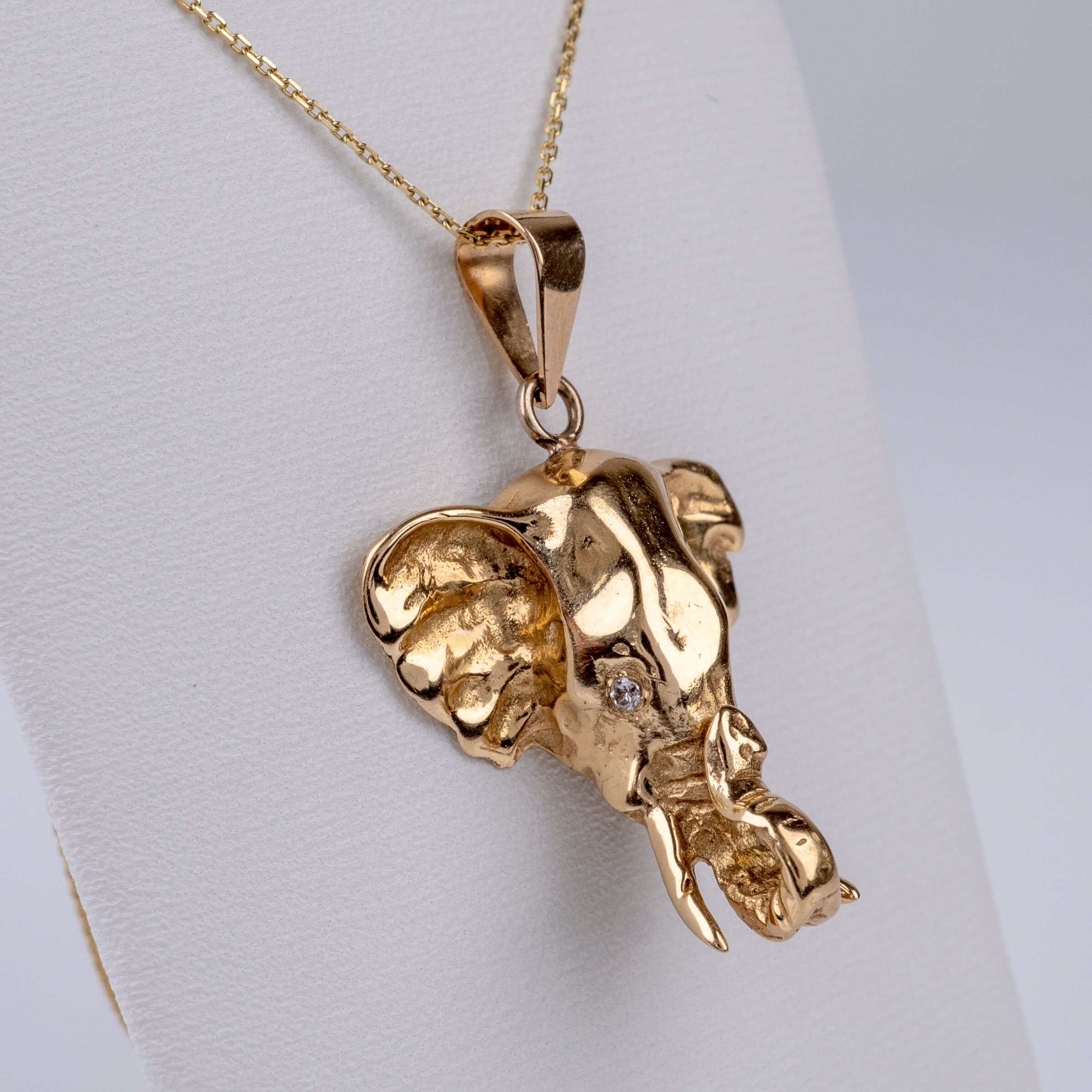 Gold Elephant Pendant Diamond Eyes 