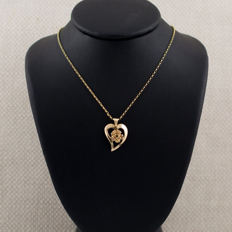 Rose Heart Pendant Necklace 9 Carat Yellow Gold