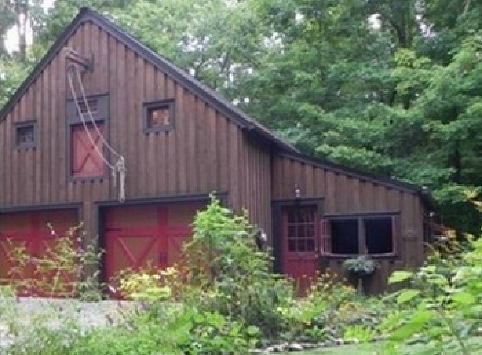 Barn With Living Quarters