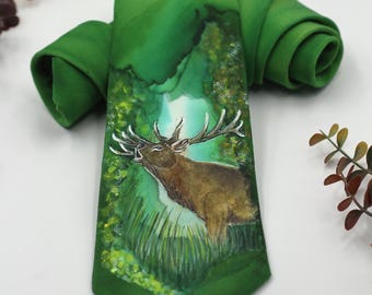 Hand Painted Deer Silk Tie: Green Hunting Necktie