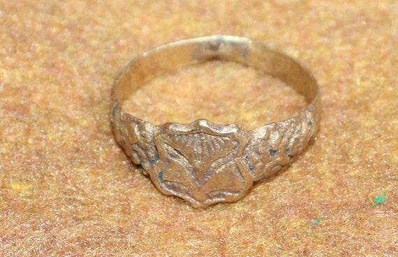 Fantastic Bronze Vikinging Shield Shaped Ring, Wo… - image 2