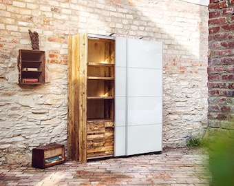 Schwebetürenschrank von edictum - UNIKAT MOBILIAR