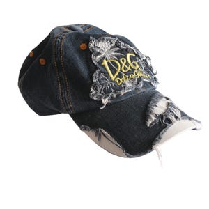 Bonnet Dolce & Gabbana DG Is Love - Taille M, Coton Gris, Neuf Avec étiquettes, Fabriqué En Italie