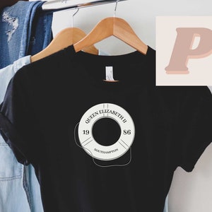 Queen Elizabeth II - The Parent Trap - Unisex Jersey Short Sleeve Tee