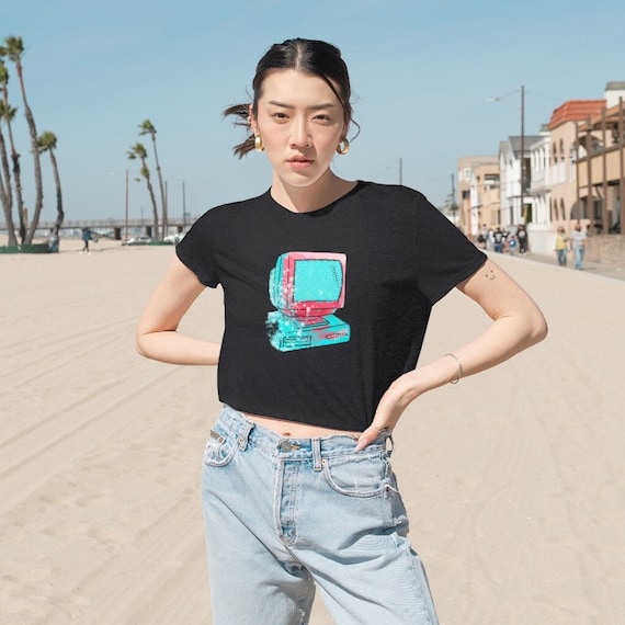 Y2K Computer Graphic Flowy Crop Top – 90s Retro Tee