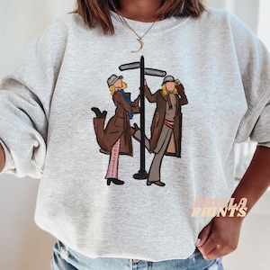 Mary-Kate & Ashley Olsen Winning London 90s Vibes Sweatshirt, Sketch Art Minimalist Jumper, Unisex Crewneck Pullover, Retro Fashion Top