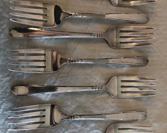 Set of 7 Oneida Community Plate Berkley Square Silver Plate Salad Forks