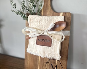 Personalized Christmas Gift, Kitchen Set, Cutting Board, Holiday Cooking Gifts, Housewarming Gift, Custom Tea Towel, Bundle Gifts for Her