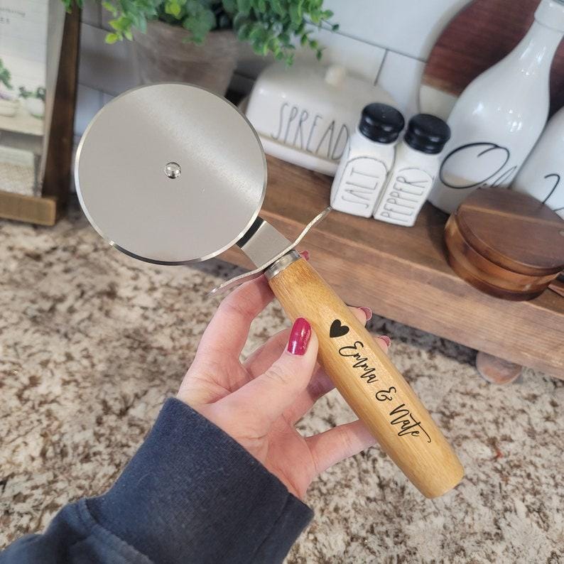 I Love Every Pizza You Pizza Cutter | Wooden Pizza Cutter | Engraved Pizza Cutter| Kitchen Gifts | Kitchen Accessories | Valentines Day Gift image 3