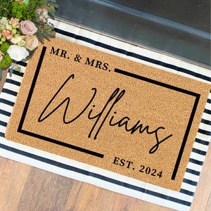 Mr. & Mrs. Doormat, Personalized Wedding Gift, Custom Gift for Couples, Family Name Doormat, Bridal Shower Gift, Gifts for Bride and Groom
