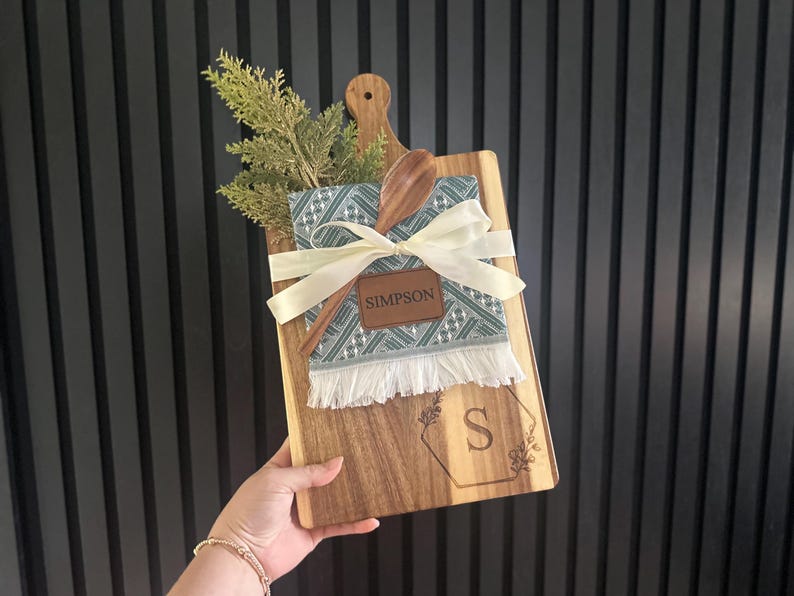 Personalized Christmas Gift, Kitchen Set, Cutting Board, Holiday Cooking Gifts, Housewarming Gift, Custom Tea Towel, Bundle Gifts for Her image 5