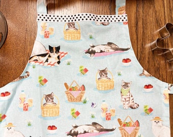 Child Size 2-4 Cats at a Picnic Handmade Apron, Assorted Cute Cats and Kittens Apron, Cat Lovers Apron, Kids Kitty Cats Apron Young Chef