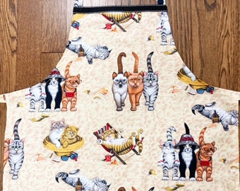 Youth (5-8) or Tween (10-14) Size Cats on Vacation Handmade Apron, Assorted Cats at the Beach, Boy Girl Apron, Cat Lovers Apron, Kitty Cats